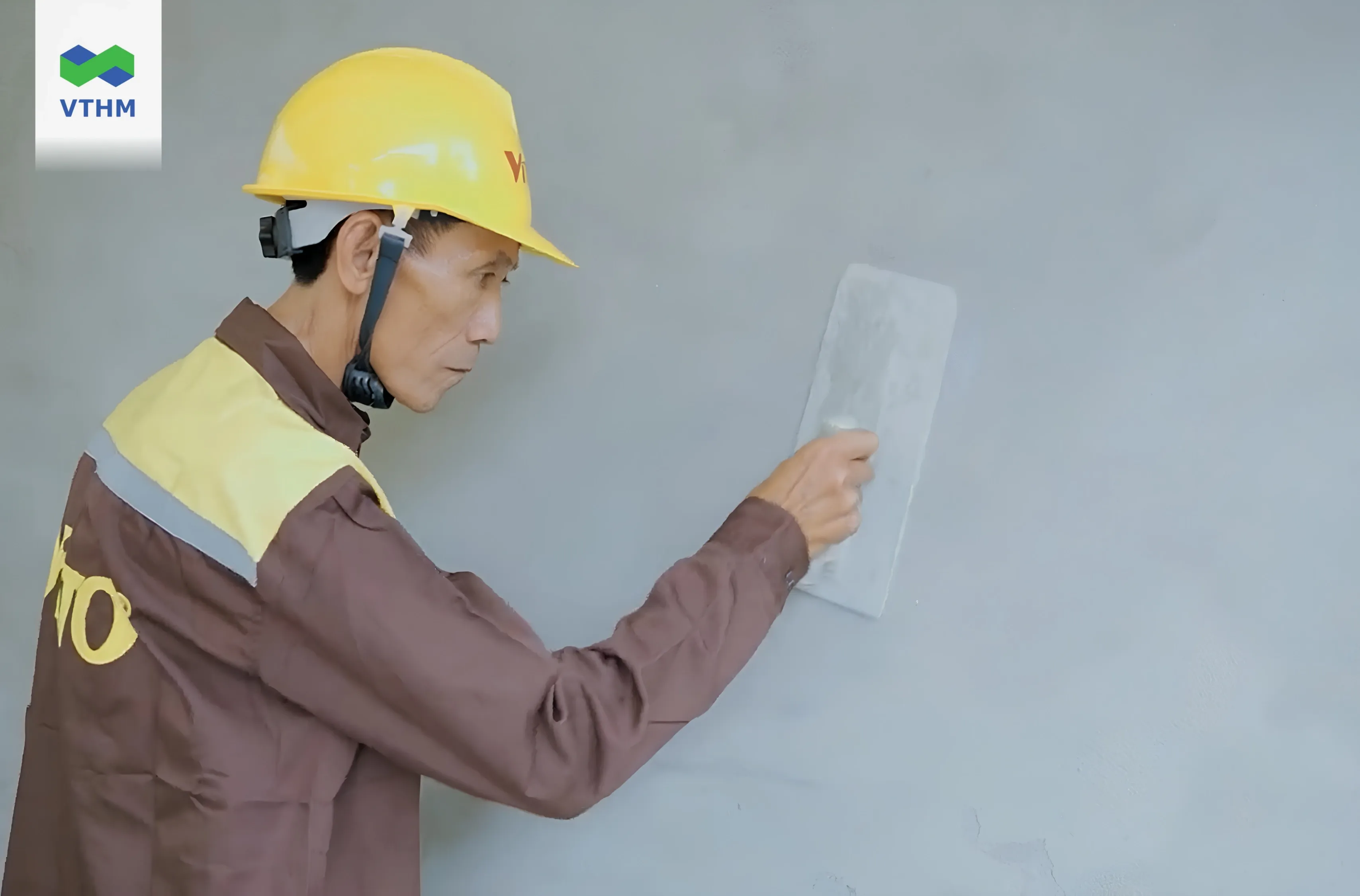 Vệ Sinh Và Kiểm Tra Bề Mặt Nền